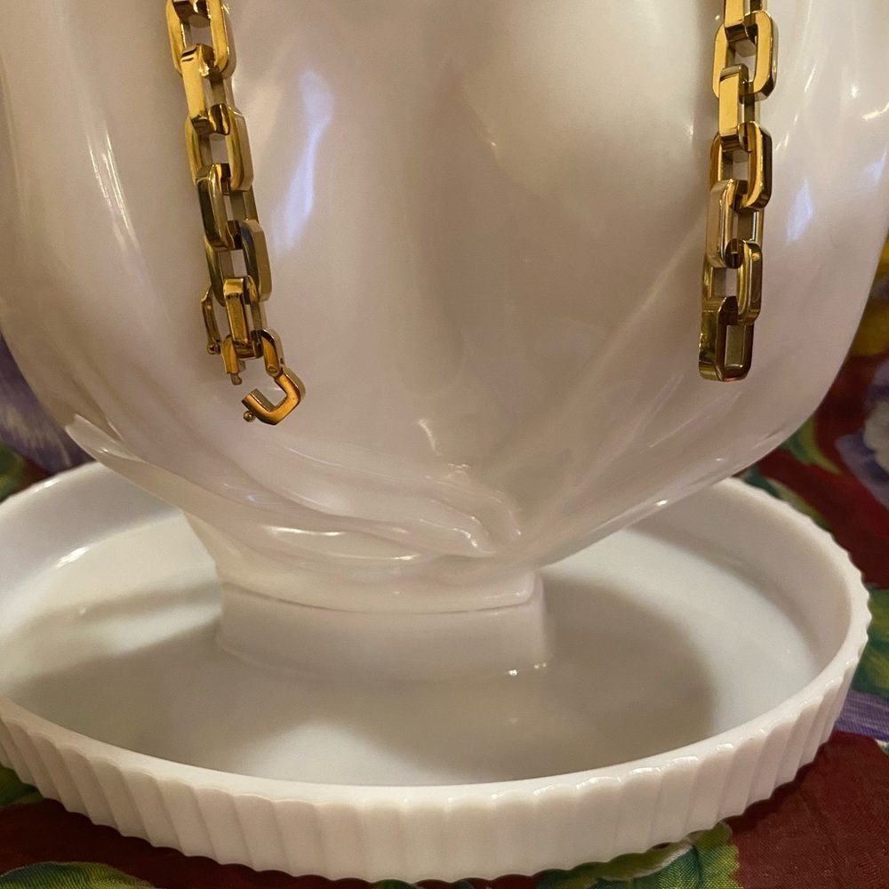 Eddie Borgo -EUC - Supra Chain Link Collar Necklace
Est. Retail Price of $650.00 - Picture 6 of 8
